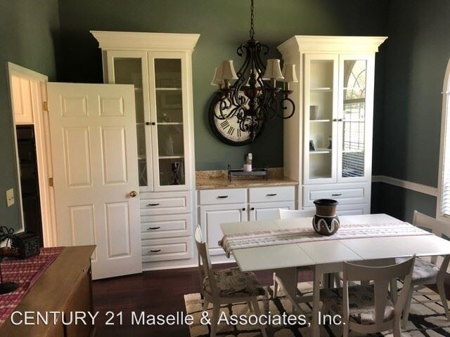 Foto del edificio - 205 Woodlands Green Dr