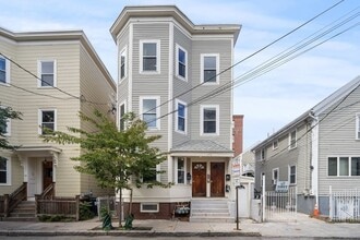 Building Photo - 175 Elm St