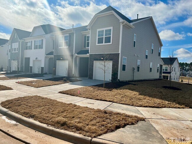 Building Photo - 1004 Pate Farm Ln