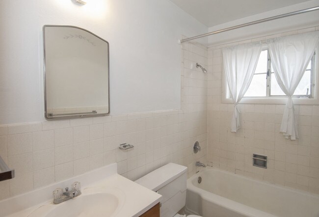 Foto del edificio - 2704 Westhaven Cir