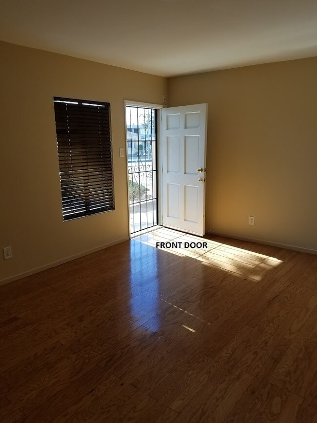 Photo - 2100 W Olympic Blvd Apartments