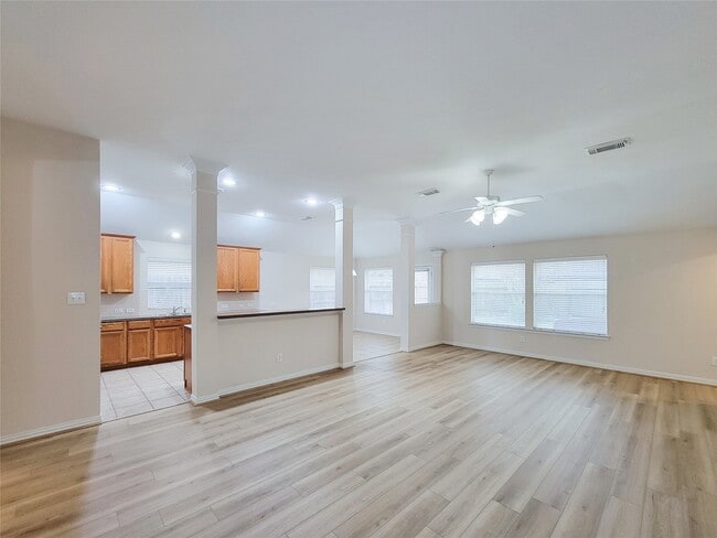 Building Photo - 6806 Haley Ct