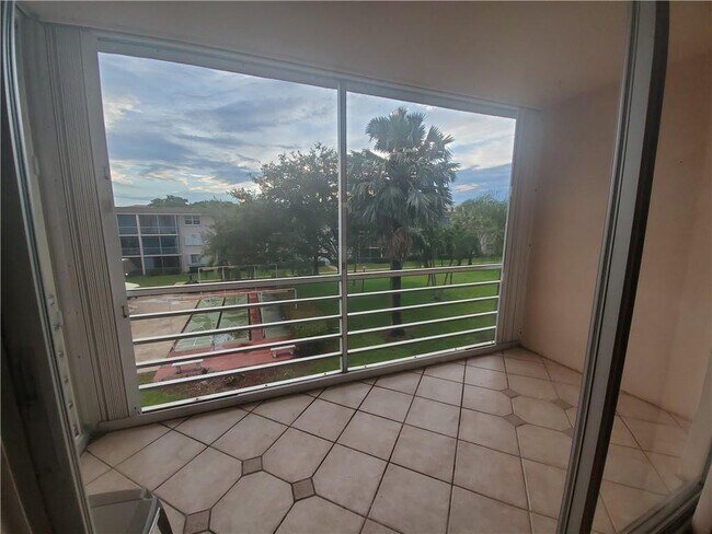 Foto del edificio - 4500 N Federal Hwy