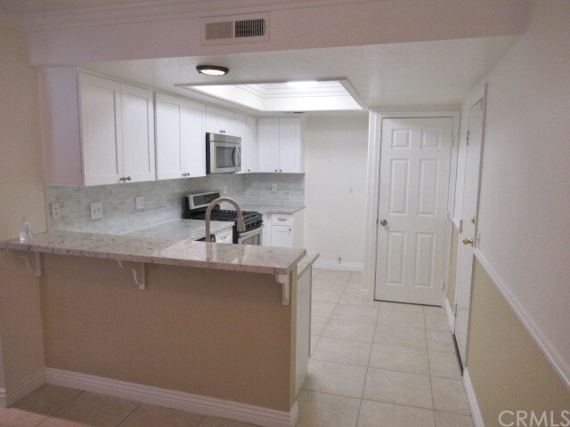 Foto del edificio - 6923 Laguna Pl