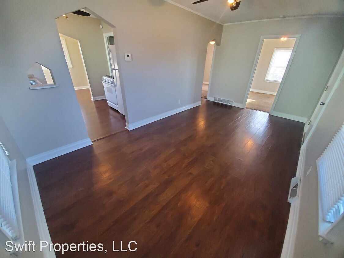 Primary Photo - 2 br, 1 bath House - 2946 East Euclid Avenue