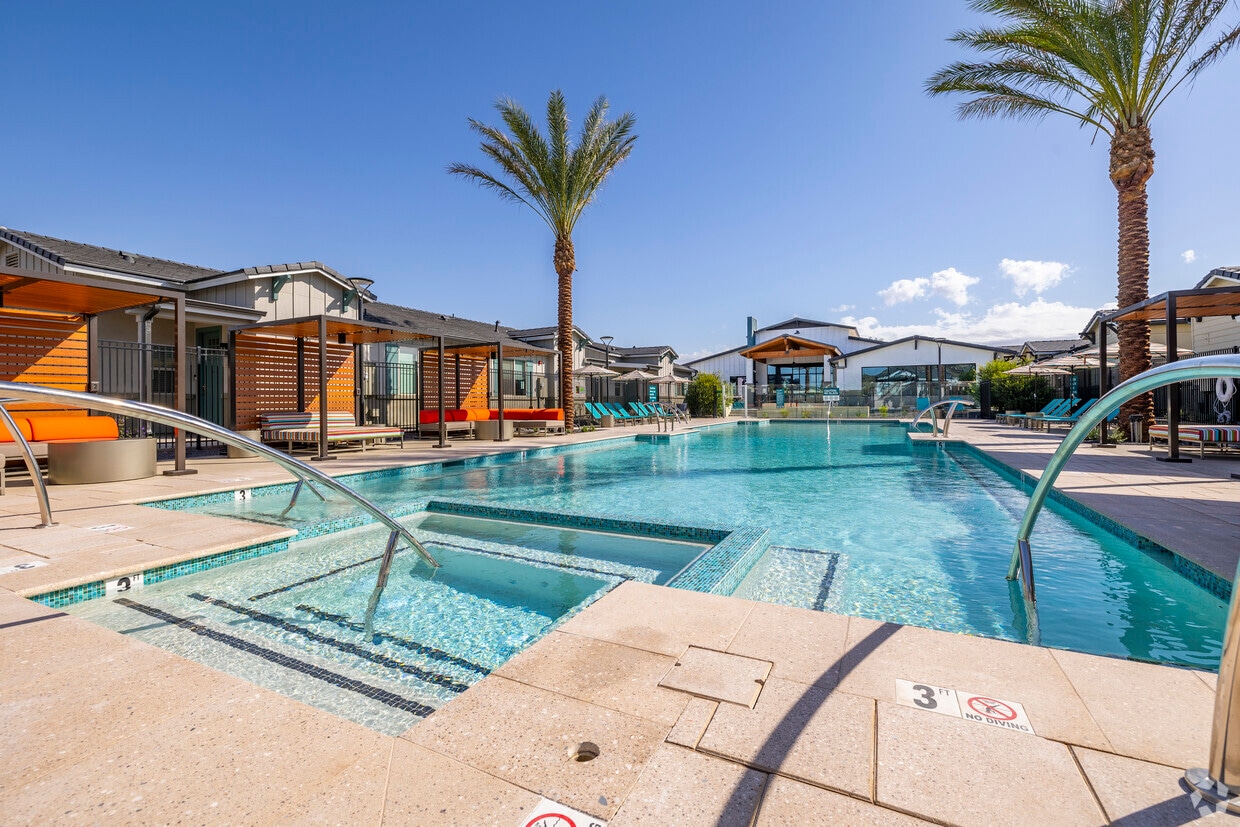 Primary Photo - Bloom at Deer Valley