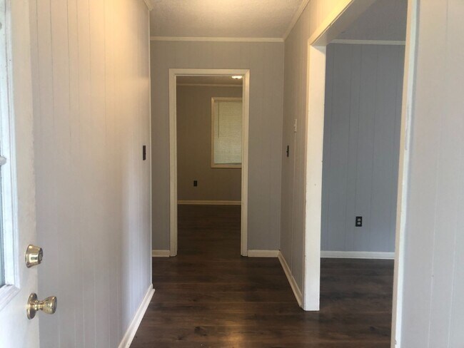 Building Photo - 3BR/2BA For Rent