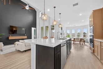 Building Photo - 21206 Rabbitbrush Ct