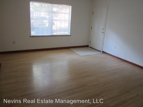 Foto del edificio - 512-516 W Beaver Ave