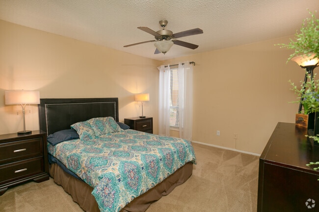 1BR-1BA-765sf Bedroom - Park at Avellino