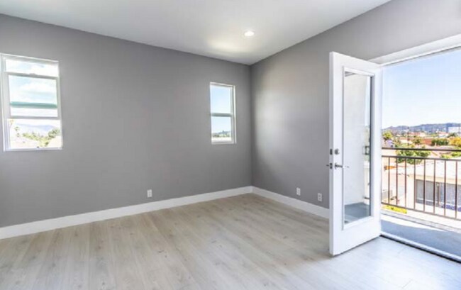 Building Photo - 5734 Case Ave