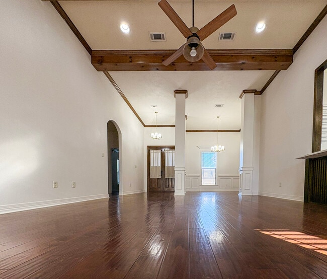 Foto del edificio - 3585 Canyon Ln
