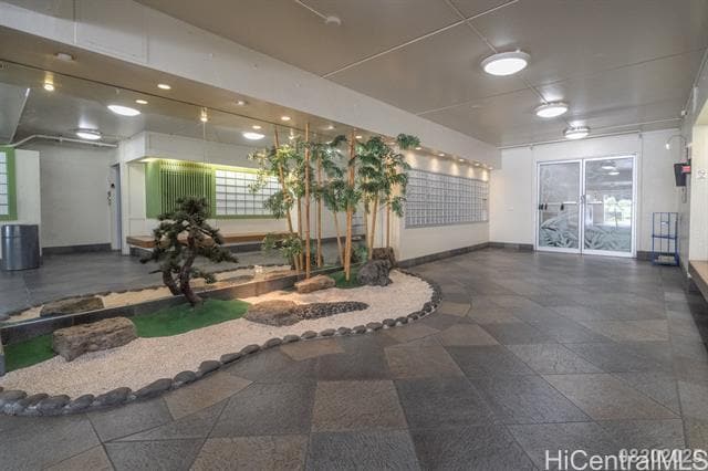 Building Photo - 2029 Nuuanu Ave