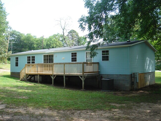 Building Photo - 100 Richland St