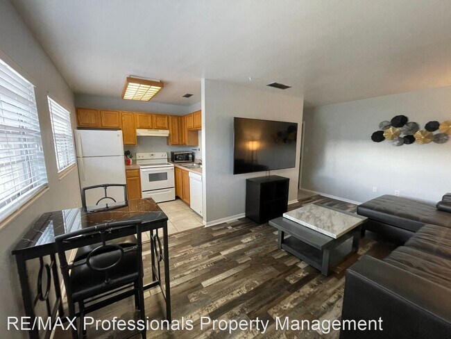 Foto del edificio - 1 br, 1 bath House - 501 NW 15th Avenue #12