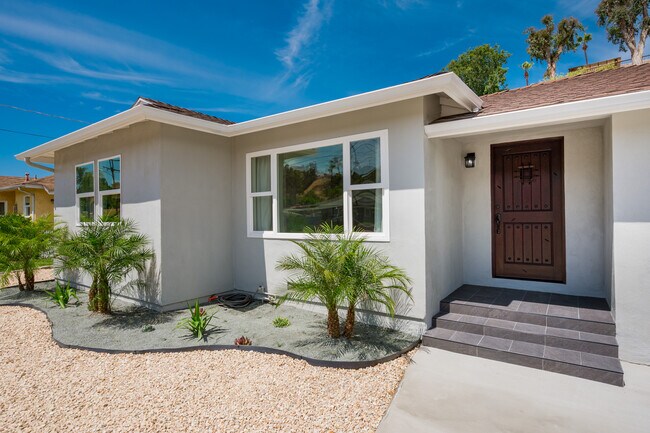 Building Photo - 6140 Sarita St