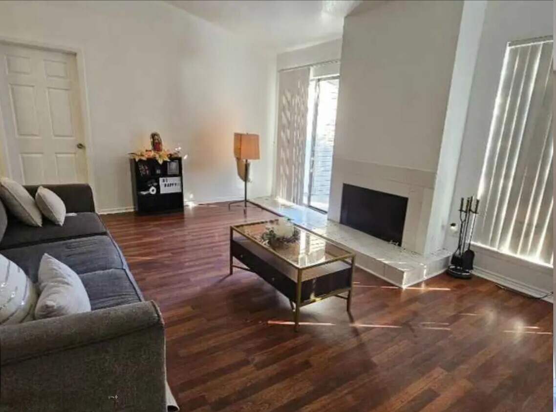 Foto principal - 9707 Richmond Ave