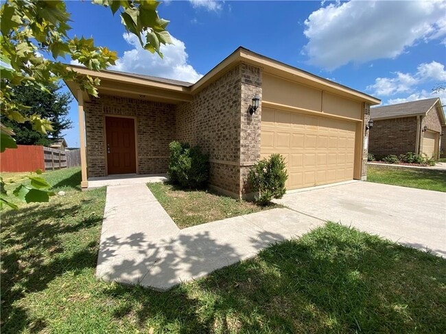 Building Photo - 5704 Knoll Pines Pass