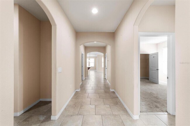 Building Photo - 174 Tracy Cir