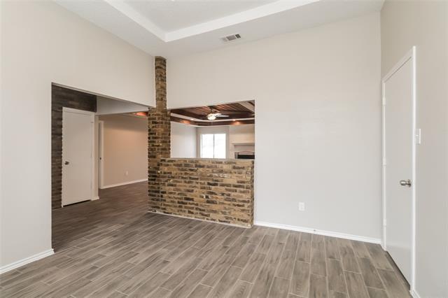 Foto del edificio - 408 Ramblewood Cir