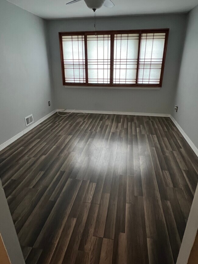 Living room - 3 Elwood Ave