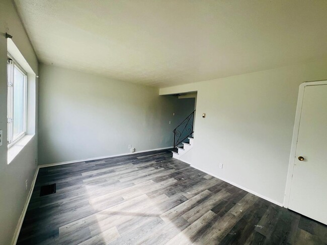 Foto del edificio - 5970 Glenway Dr