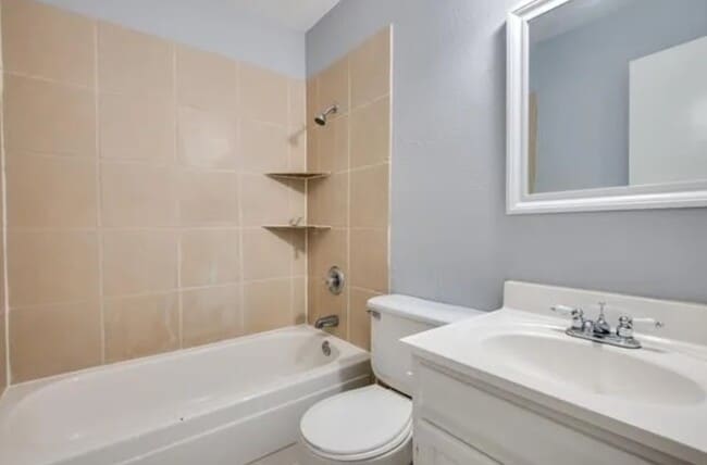 Photo - 803 Meadowlark Dr House