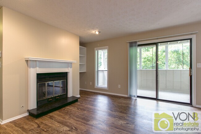 Foto del edificio - 803 Wynnes Ridge Cir SE