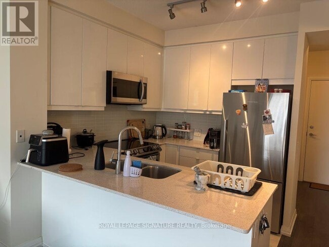 Building Photo - 50 Thomas Riley Rd