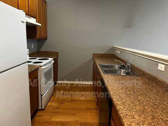 Foto del edificio - 10726 Mathom Landing