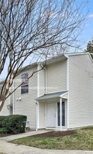 Building Photo - 3801 Staffordshire Ln