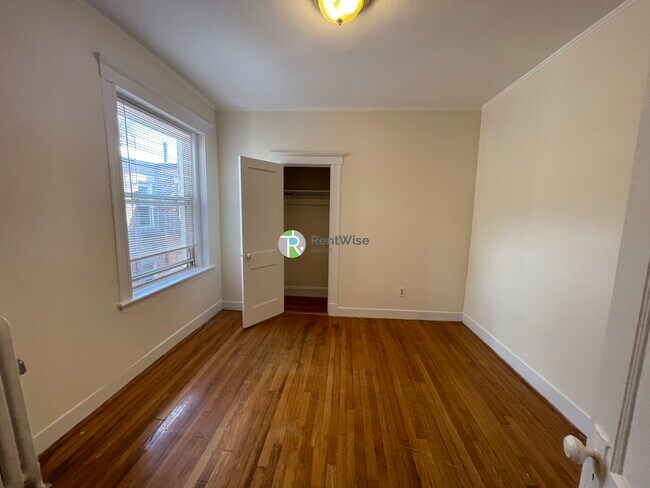 Building Photo - 29 Queensberry St