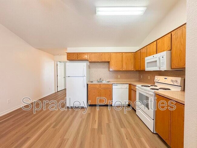 Building Photo - 117 Lacey Lou Ln