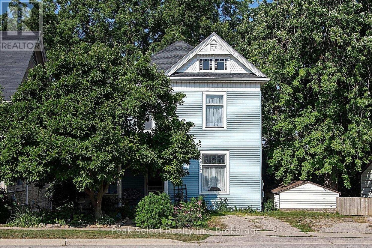 Photo principale - 98 Church St S