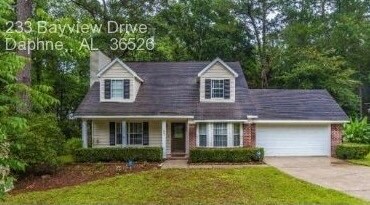 Primary Photo - 233 Bayview Dr