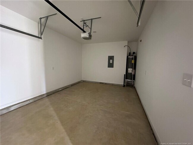 Building Photo - 969 Kingscote Dr