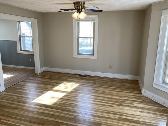 Foto del edificio - 27 Grove St