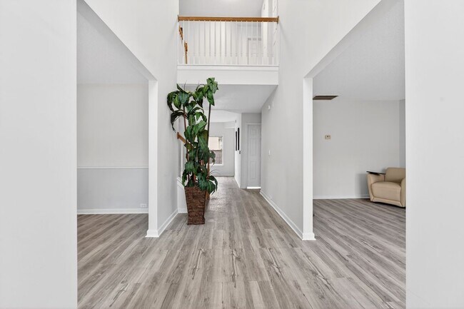 Foto del edificio - 5040 Estonian Dr