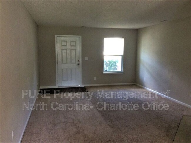Building Photo - 3958 Damask Drive