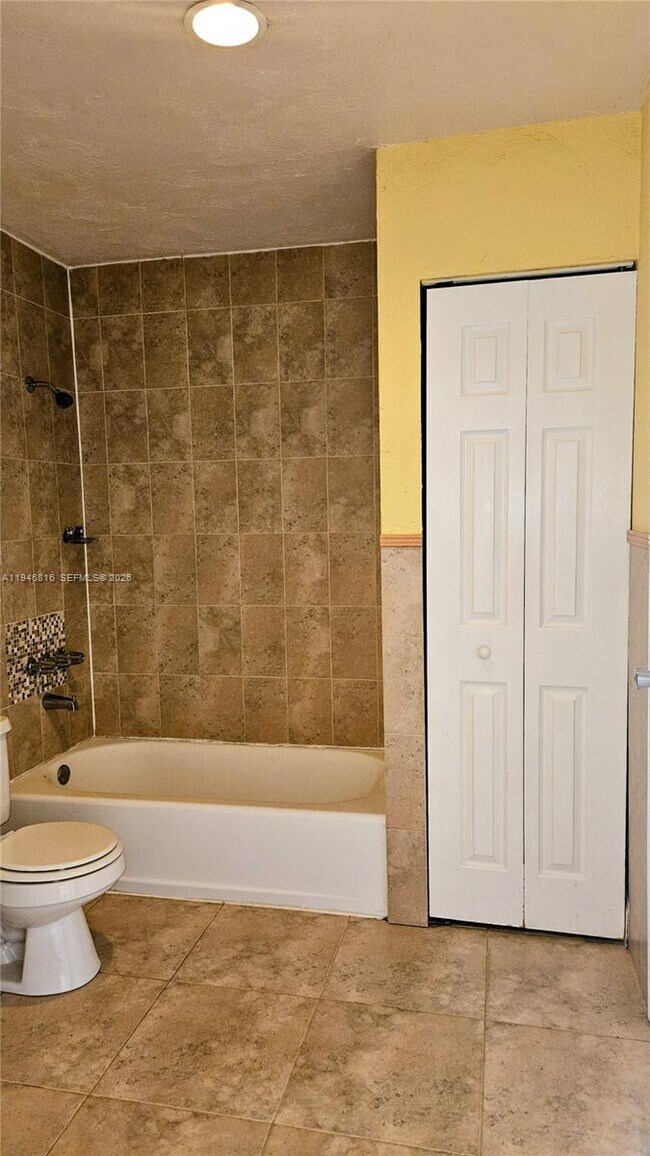 Foto del edificio - 10351 SW 49th St