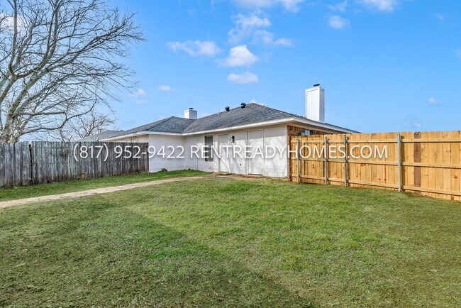 Foto del edificio - 3338 Heritage Ln