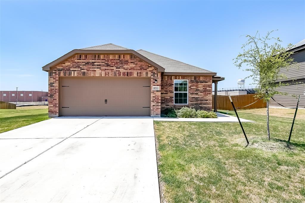 Foto principal - 18713 Quiet Range Dr