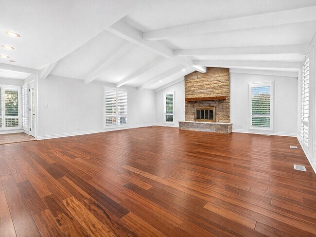 Foto del edificio - 800 Ridgemoor Dr