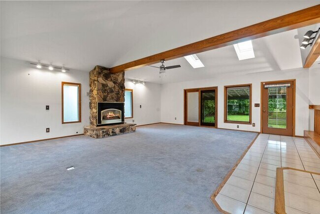 Foto del edificio - 14715 E 14th Ave