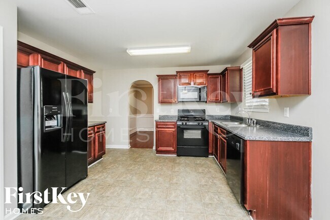 Foto del edificio - 483 Baywood Way