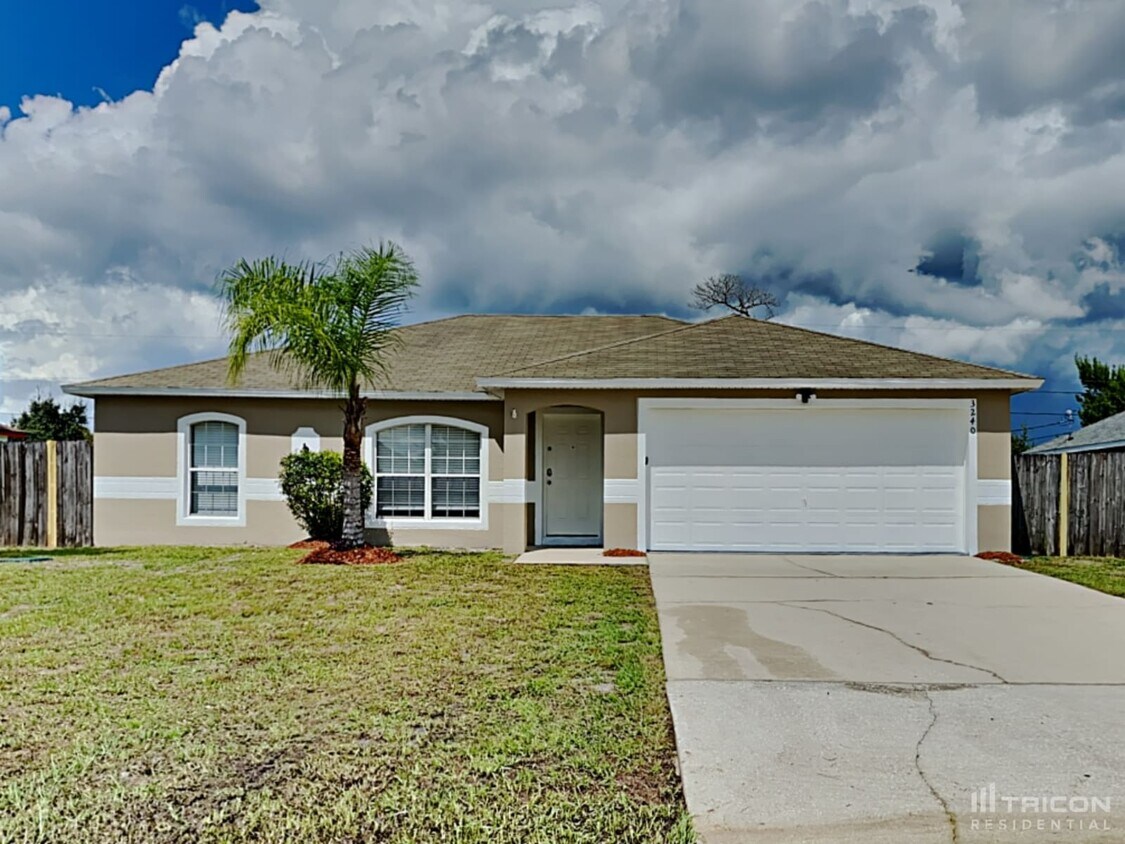 Foto principal - 3240 Amber St