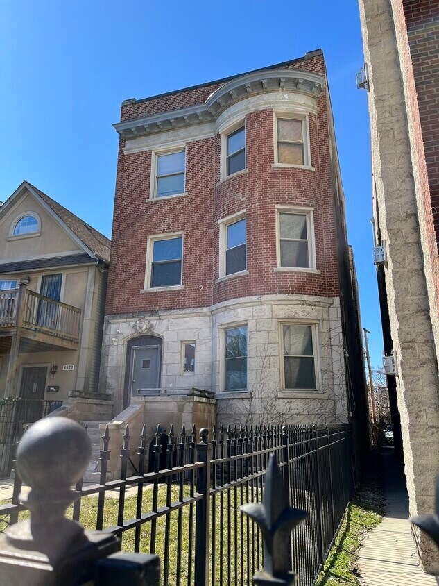 Primary Photo - 6626 S Kenwood Ave
