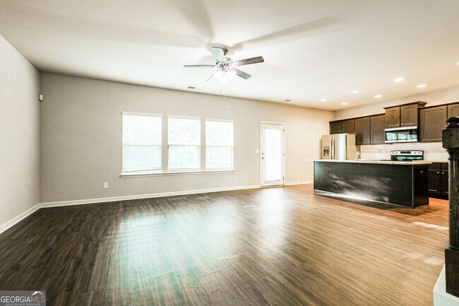 Building Photo - 181 Parkview Pl Dr