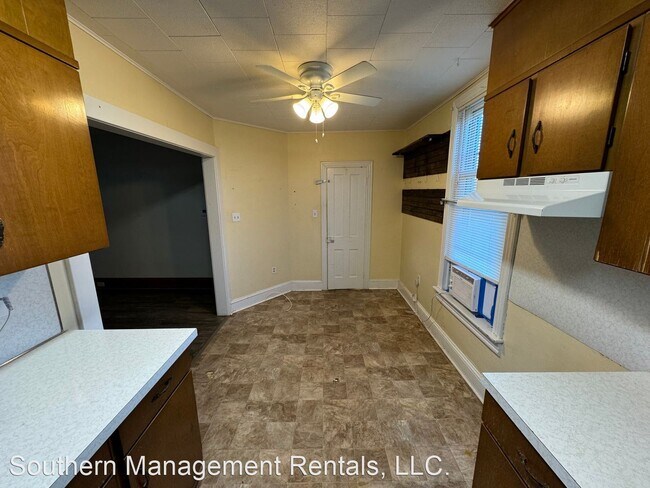 Building Photo - 5 br, 2 bath House - 16095 Round Hill Chur...
