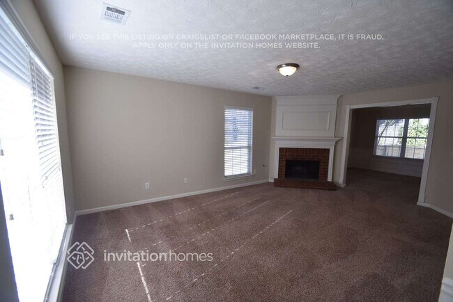 Foto del edificio - 1725 Stoneoak Cir